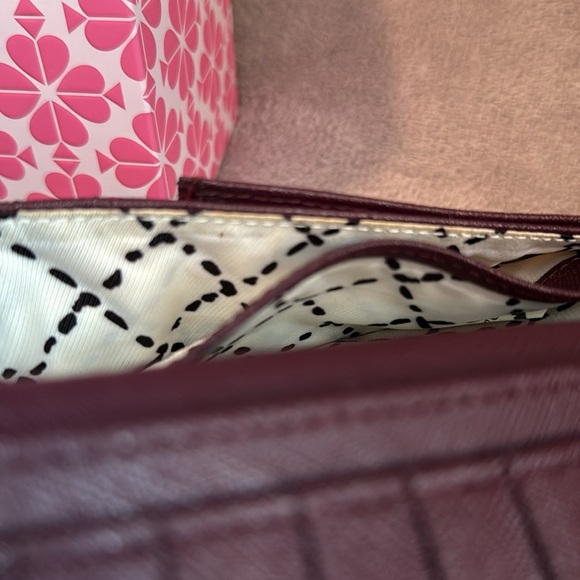 ♠️KATE SPADE♠️Plum Burgundy Veronica Slim Bifold WalletEUC - Picture 5 of 6